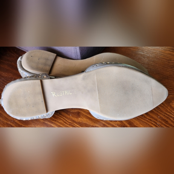 Restricted brand Mesh Flats in Taupe, size 7.5 - Picture 7 of 7